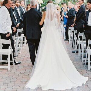 Toni Federici Paloma veil